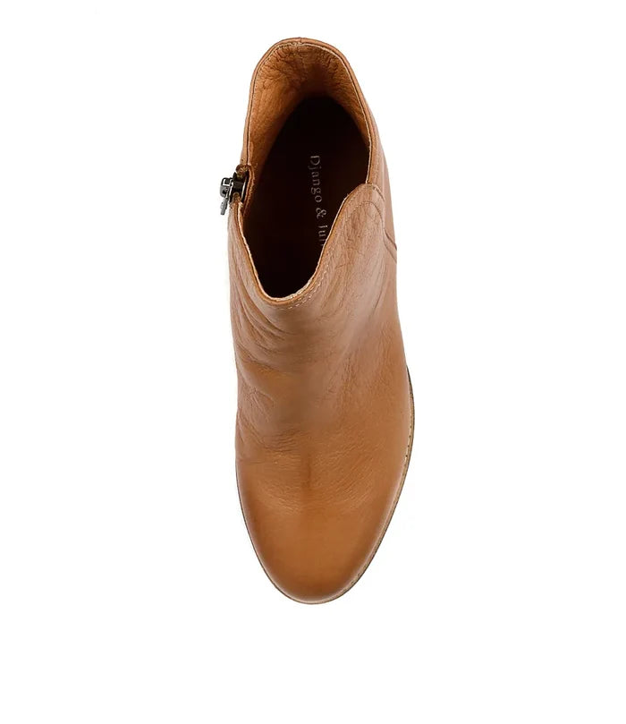 Mockas (Dk Tan)