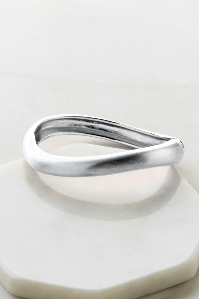 Nara Brushed Bracelet (Silver)
