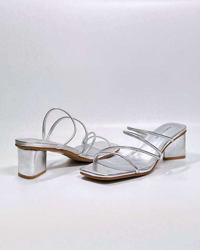 Tash (Silver)