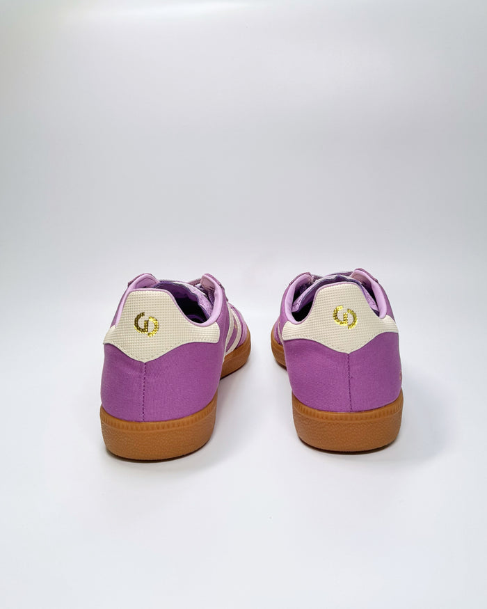 women’s canvas sneakers in sweet lavender