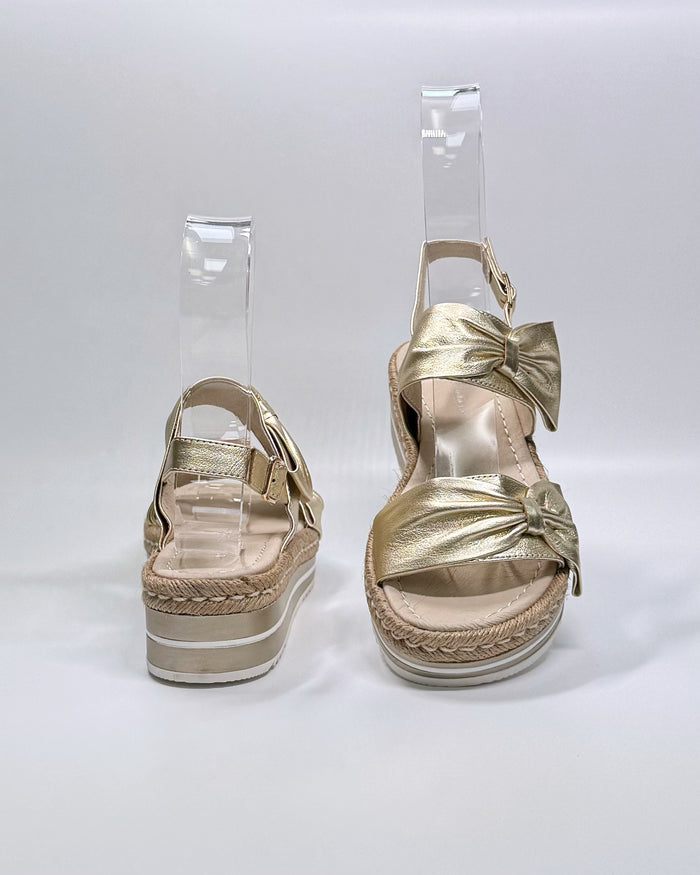 Adair (Pale Gold)