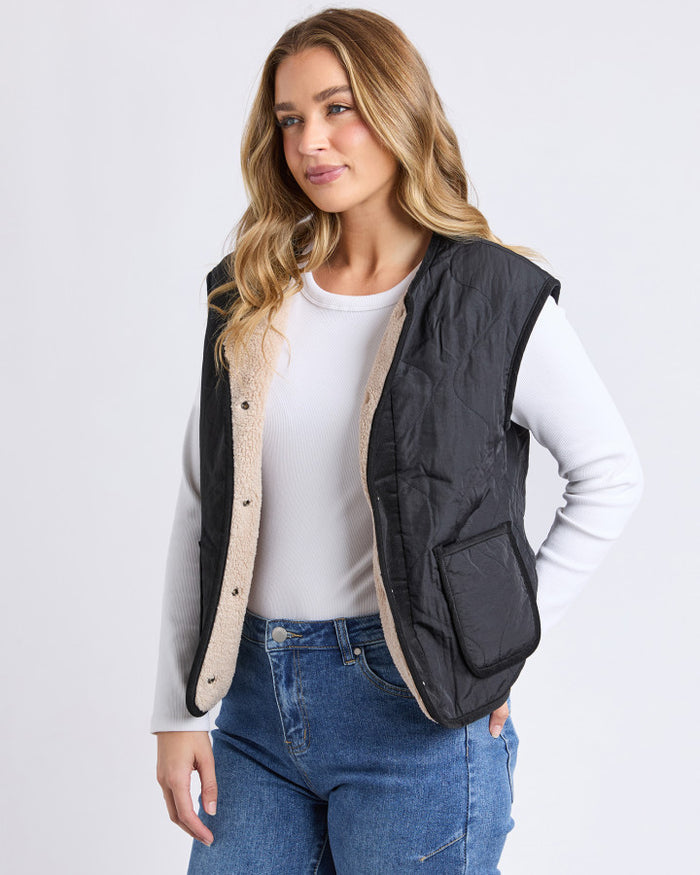 Foxwood Women's Sherpa Lined Alberta Vest in Black | Gretel Lane
