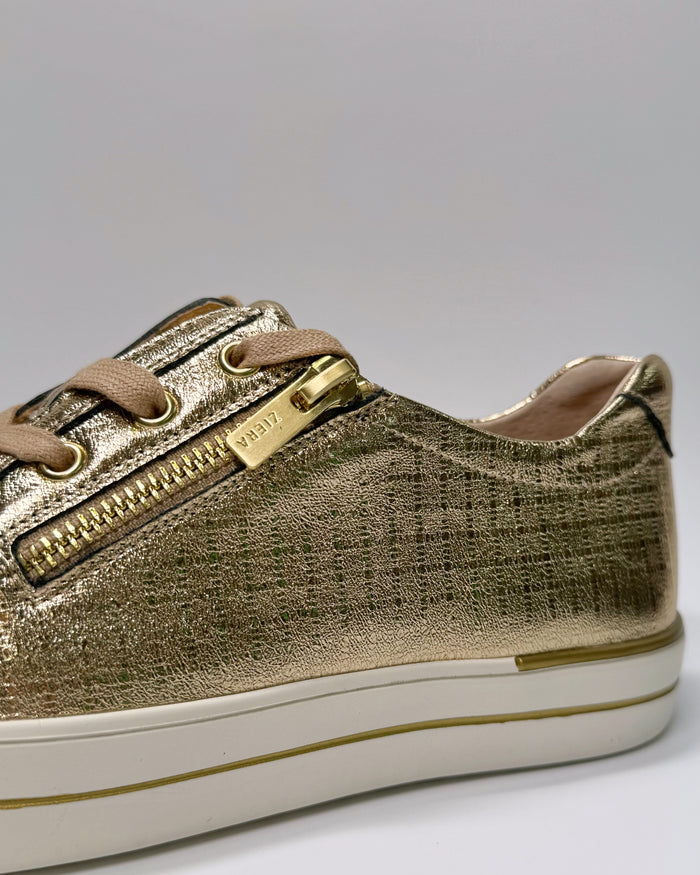 Audry (Gold Squares)