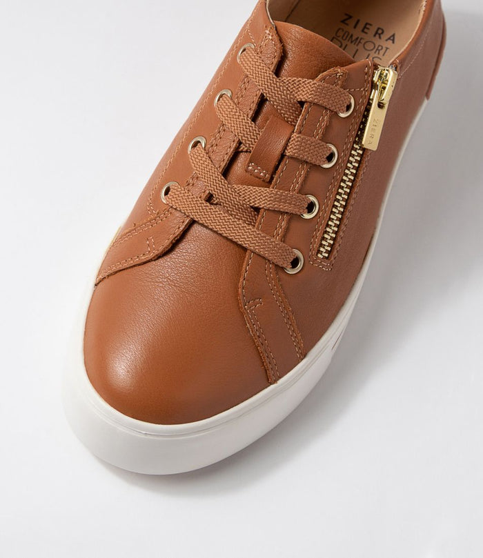 Audry (Scotch/White)
