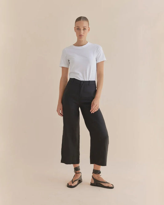 Amelius Barossa 100% Linen Pant in Black | cropped wide-leg trousers