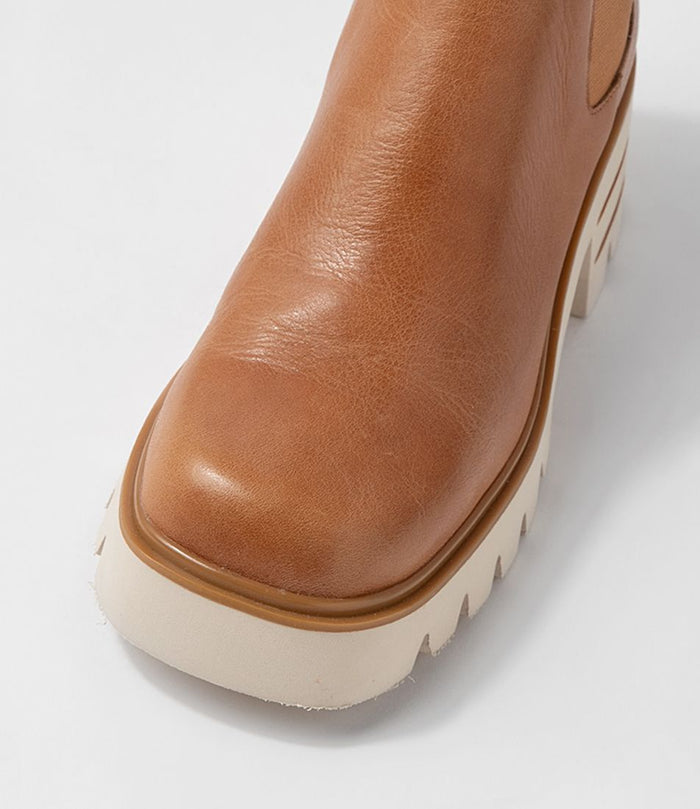 Breda (Tan/Vanilla)