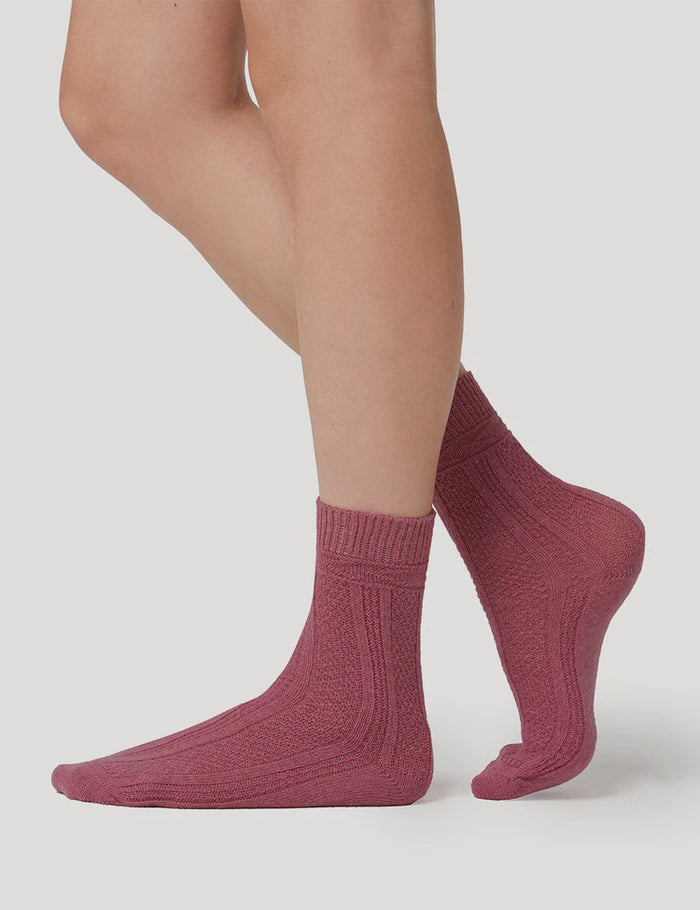Levante Camella Wool Blend Crew Sock in Rose | Women's Sock | Gretel Lane