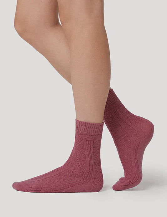 Levante Camella Wool Blend Crew Sock in Rose | Women's Sock | Gretel Lane