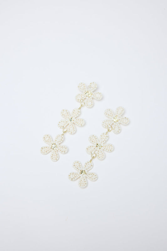 Camilla Earrings (Off White)