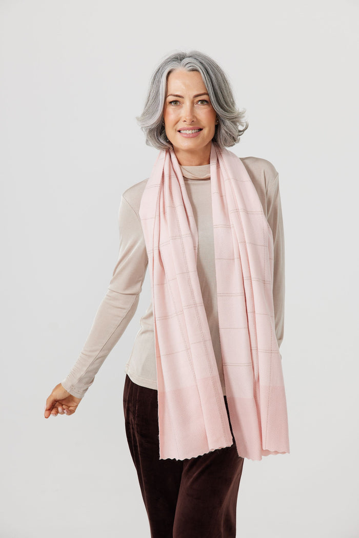 Chey Oversized Winter Scarf Blush | Holiday Life