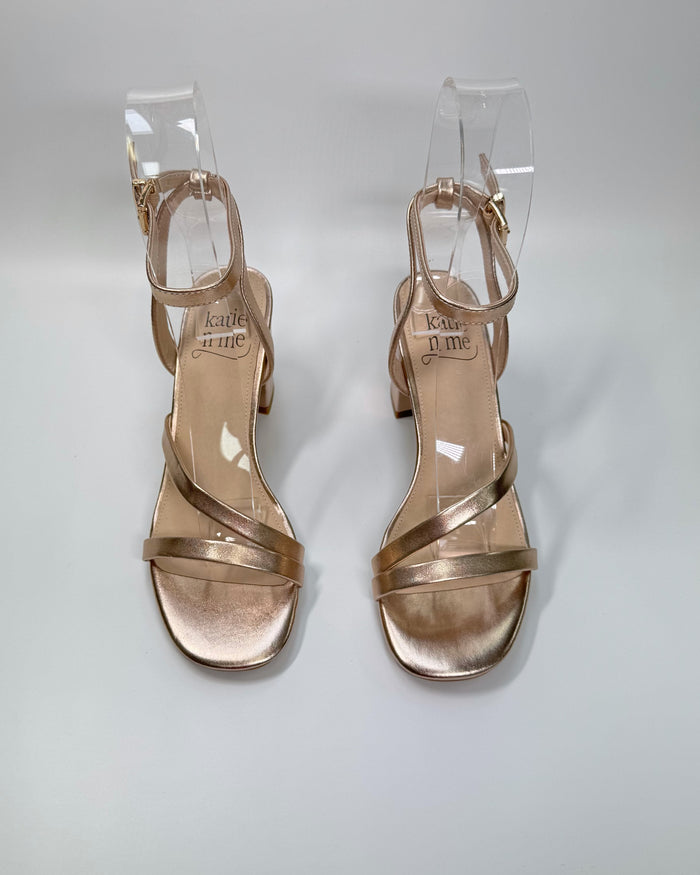 Clara (Rose Gold Metallic)
