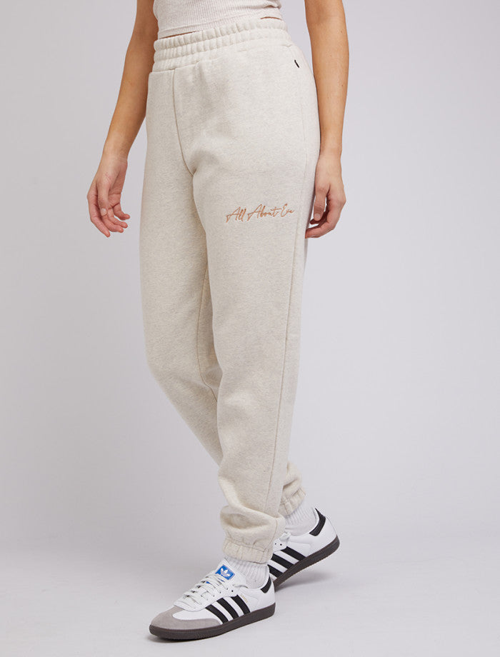 Classic Trackpant (Oatmeal)