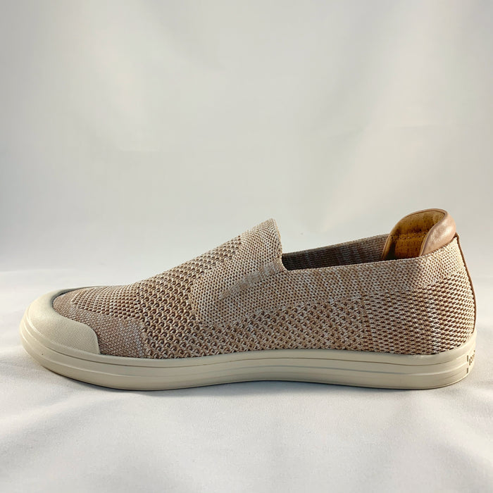 stretch knit women’s sneaker Blush
