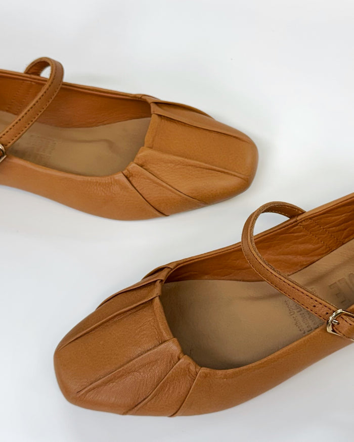 Luna Sole Dare Mary-jane ballet flat in tan leather | Gretel Lane