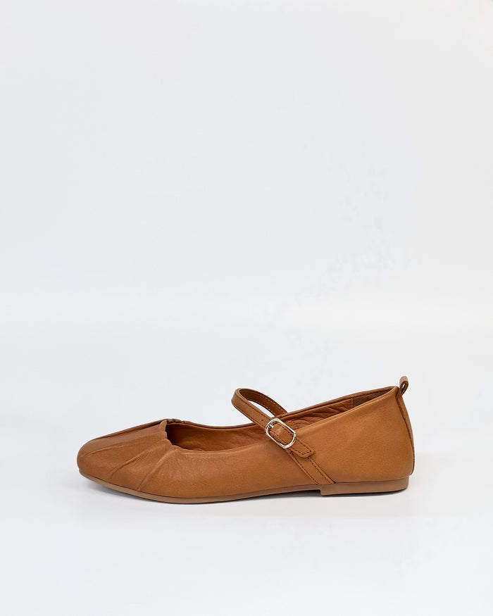 Luna Sole Dare Mary-jane ballet flat in tan leather | Gretel Lane