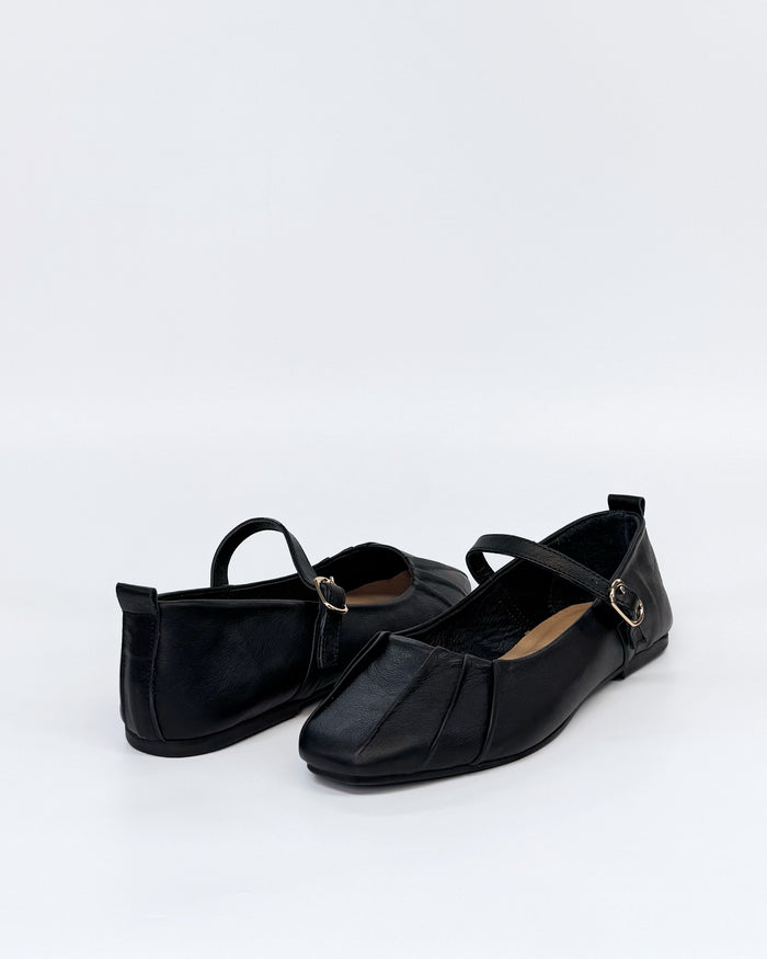 Luna Sole Black Leather Women's Dare Mary-jane Ballet Flat | Gretel Lane