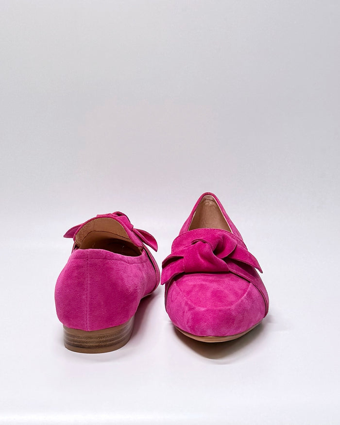 Deez (Raspberry Suede)