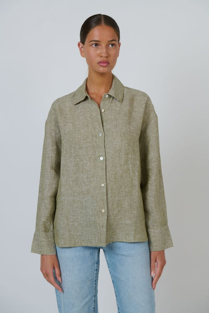Enveloppe ENVL-149 Women's Linen Button Through Shirt Eucalypt | Women's Clothing | Gretel ane
