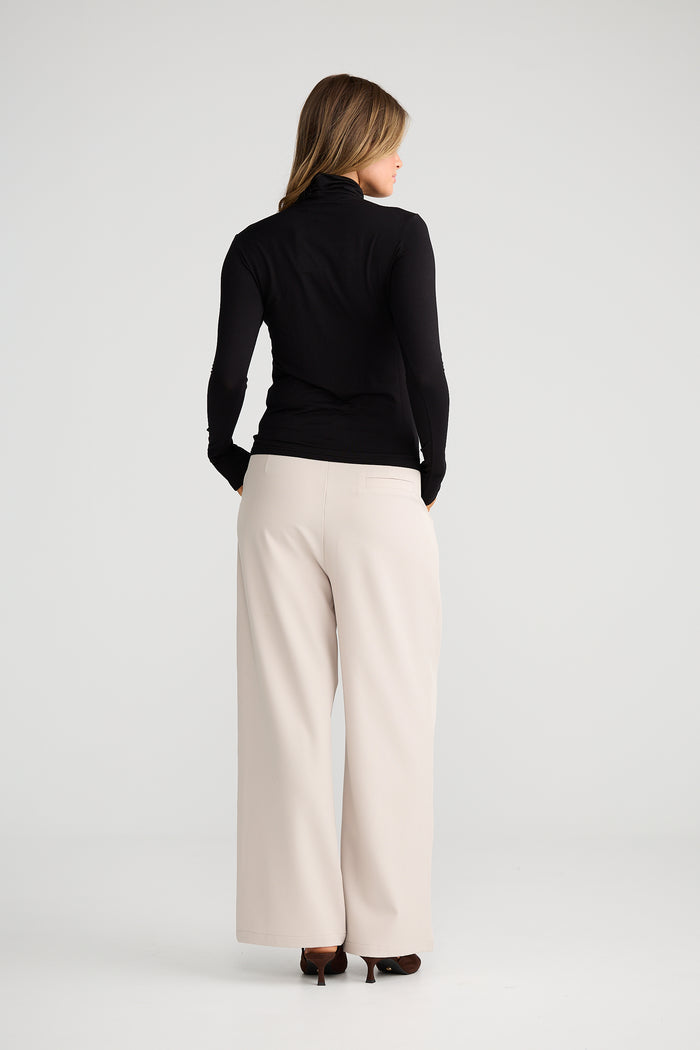 Brave + True Essential Long Sleeve Polo Top in Black | Women's Clothing | Gretel Lane