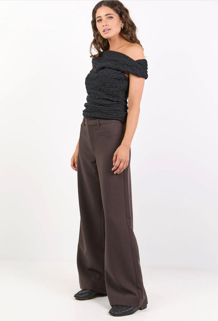 Stories Be Told Fierce Low Rise Stretch Wide Leg Pants Chocolate | Women's Pants | Gretel Lane