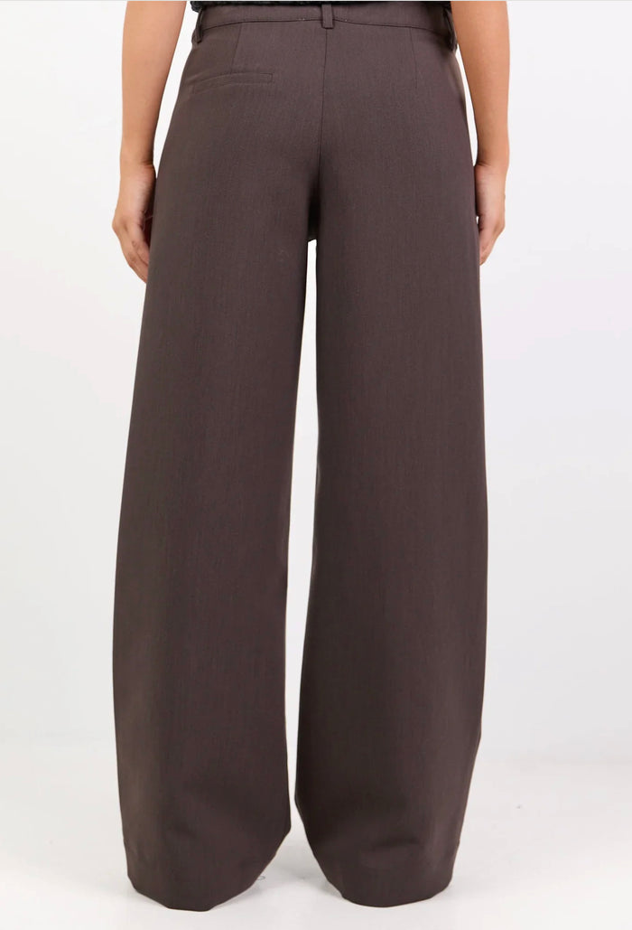 Stories Be Told Fierce Low Rise Stretch Wide Leg Pants Chocolate | Women's Pants | Gretel Lane