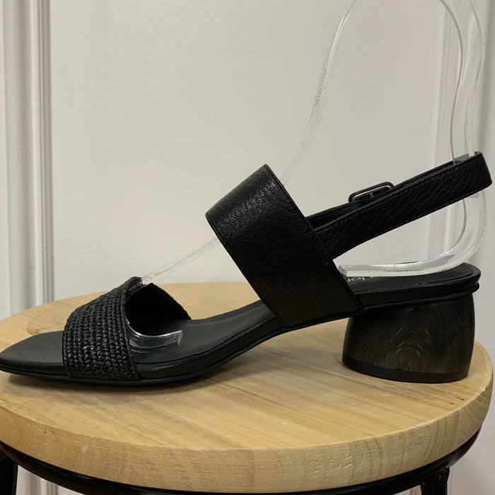 Fiero Leather Heel Sandals (Black)