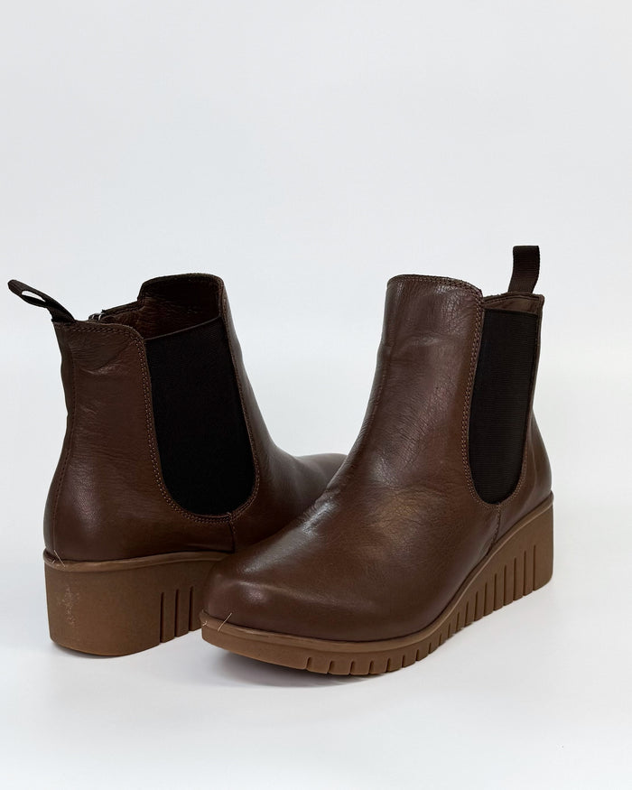 Sala Women's Fox Praline Leather Platform Ankle Boot | Gretel Lane