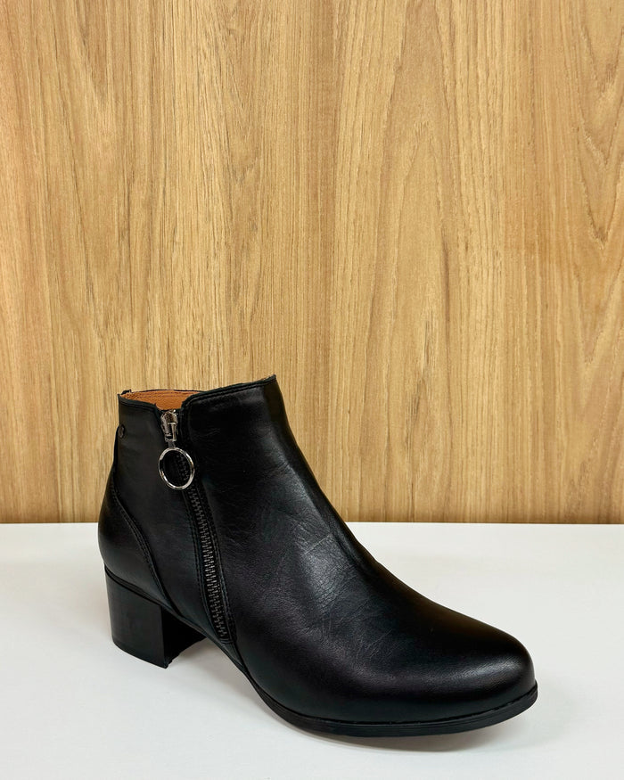 Gipsy Leather Block Ankle Boots (Negro)