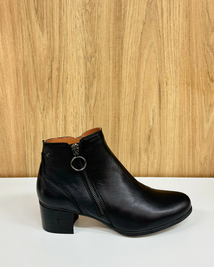 Gipsy Leather Block Ankle Boots (Negro)