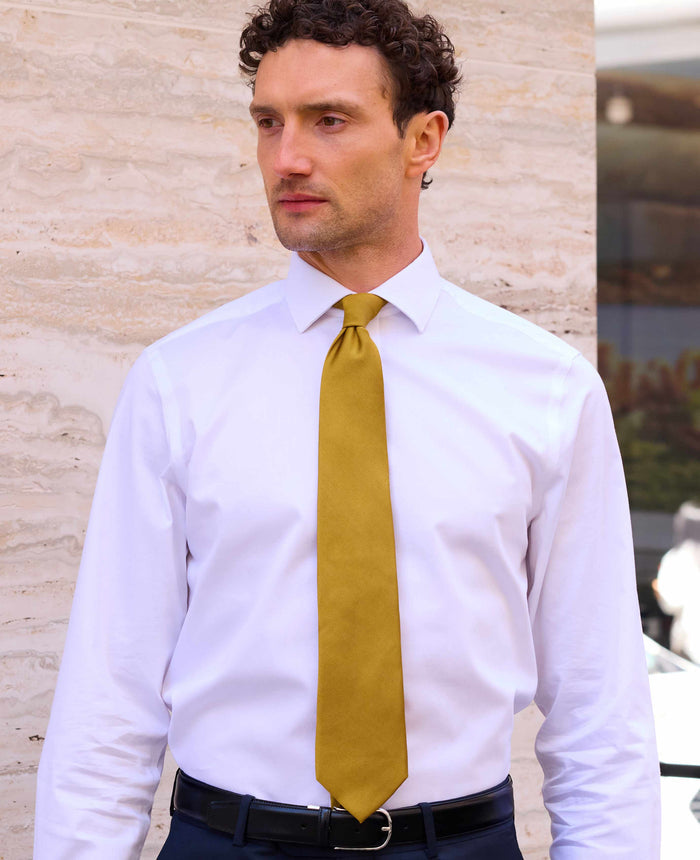 Men's Gold Fine Twill Silk Tie model shot