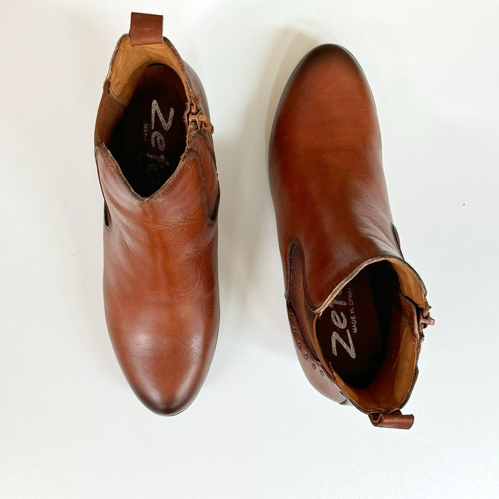 Grail Leather Ankle Boots (Cuero)