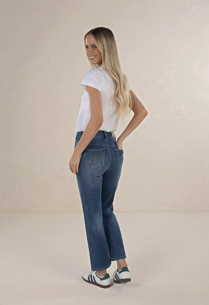 Humidity Women's Straight 7/8 Mid Blue Idol Jean | Gretel Lane