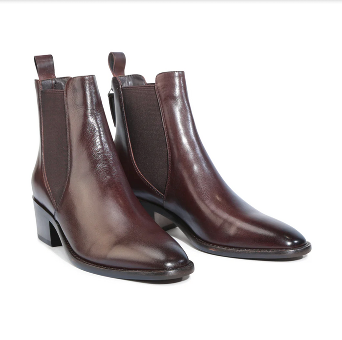 EOS Women's Ila Chelsea Ankle Boot in Chestnut Leather | Gretel Lane