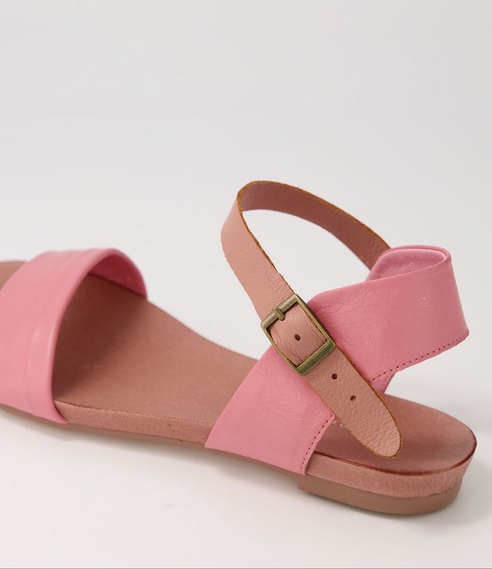 Jinnit (Pretty Pink/Mushroom)