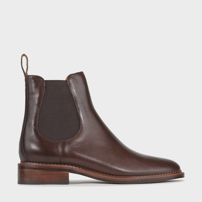 Karla Chelsea Boots (Chestnut)