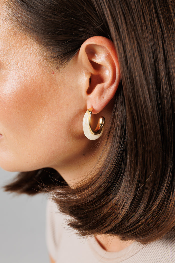 Liana Earrings (White)