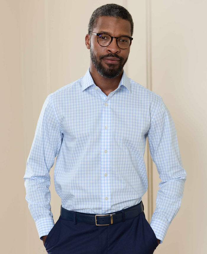 Men's Light Blue Cotton Poplin Gingham Check Slim Fit Non-Iron Shirt With Single Cuffs model shot