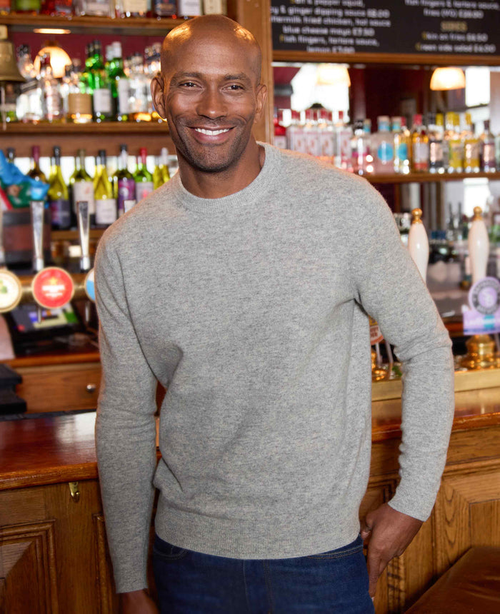 light grey merino wool cashmere crew neck jumper mkw565lgy model image 1