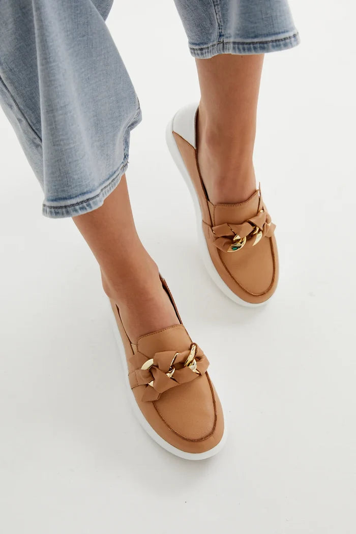 Mafia Leather Loafer in Camel