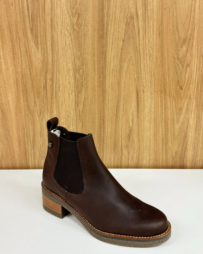 Menorca Leather Chelsea Boots (Cuero)