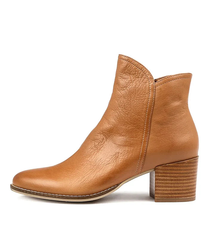 Mockas (Dk Tan)