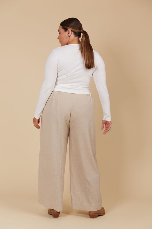 Isle of Mine Women's Ivory Naria Scoop Neck Long Sleeve Top | Gretel Lane