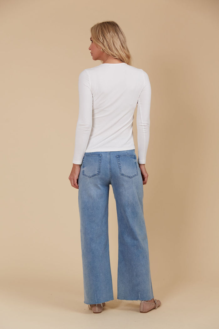 Isle of Mine Women's Ivory Naria Scoop Neck Long Sleeve Top | Gretel Lane