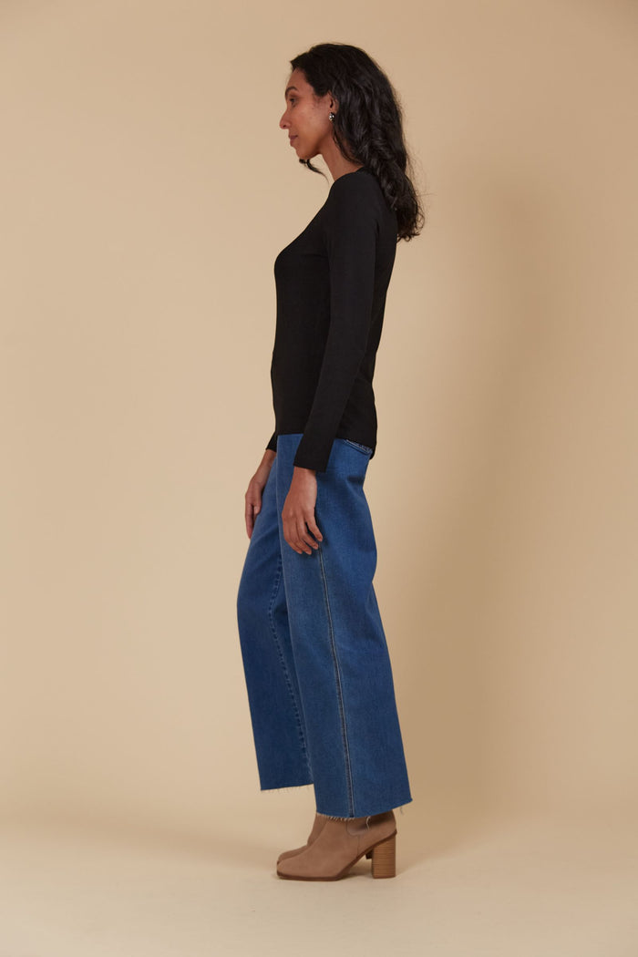 Naria Scoop Neck Top (Onyx)