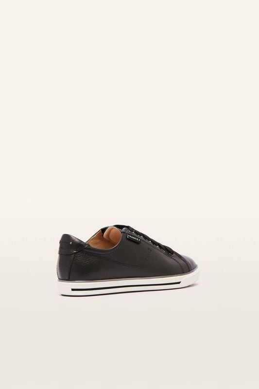 Nat III (Black/White)