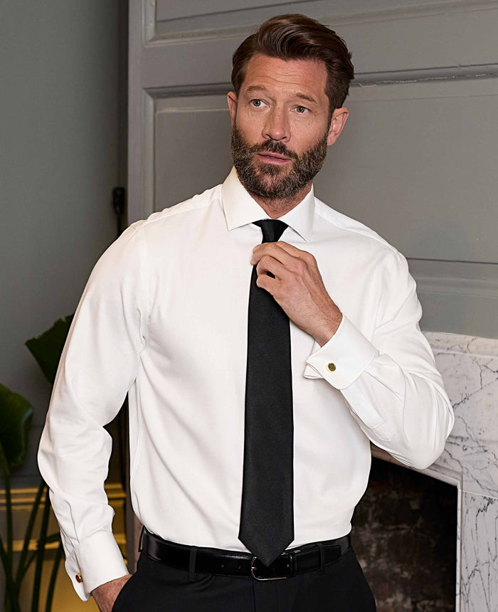 Men's White Cotton Herringbone Slim Fit Formal Shirt With Double Cuffs  model image