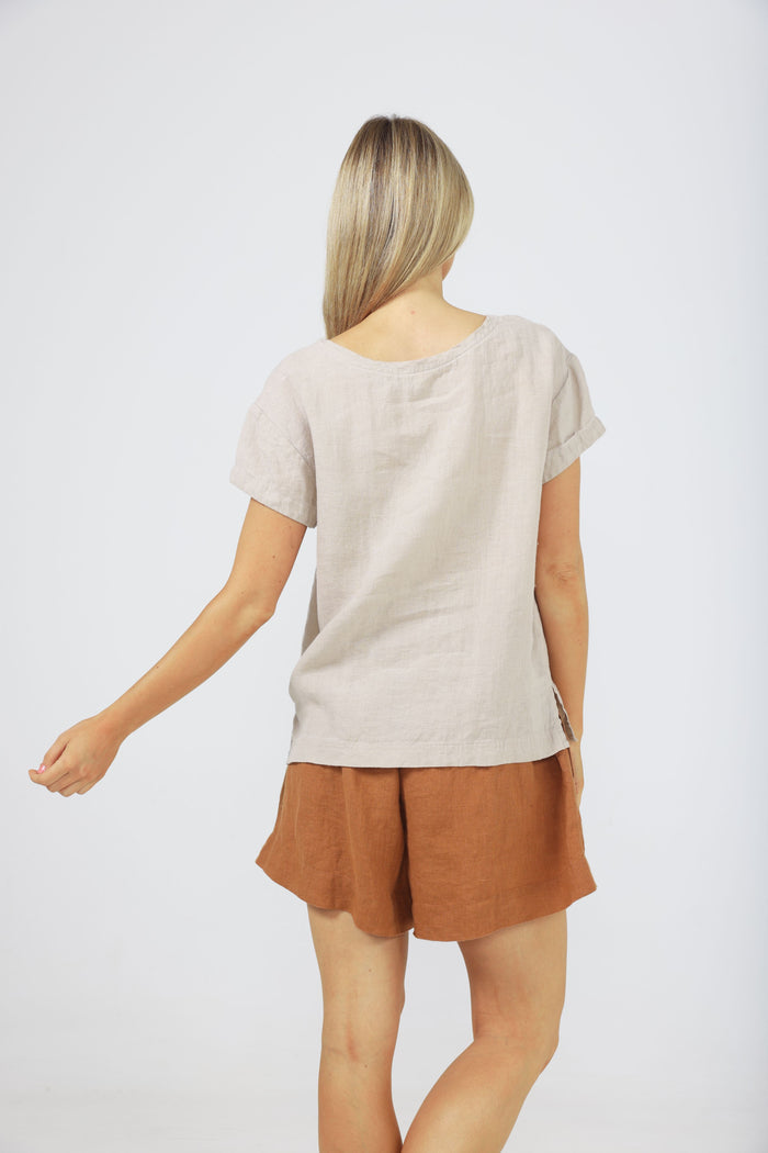 Women's beige linen top | The Shanty Corporation