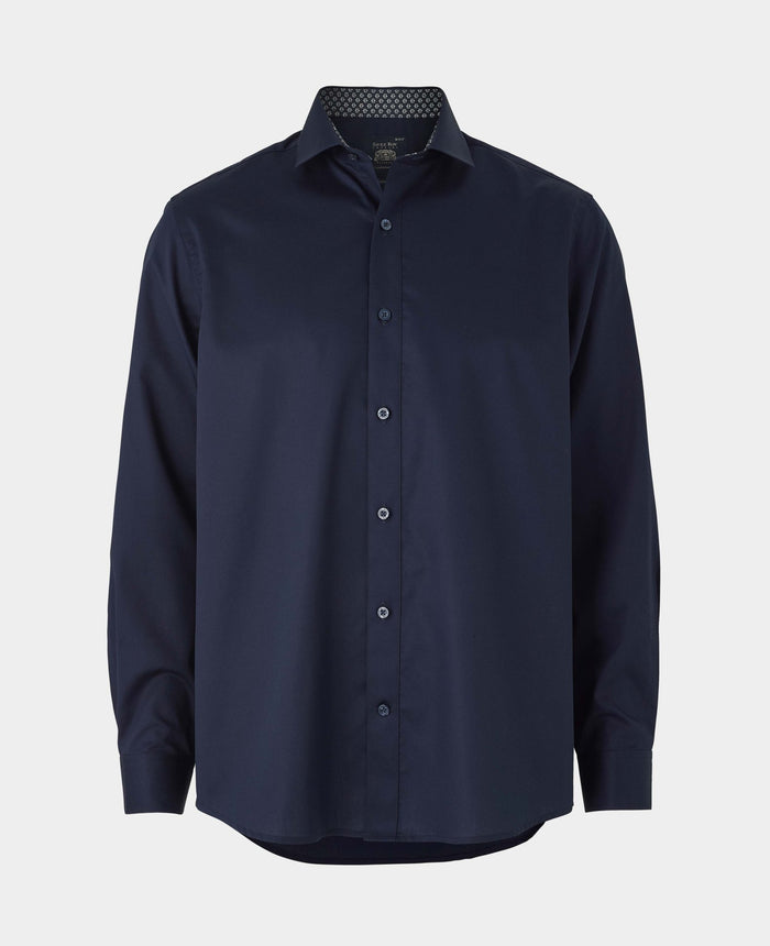 Men's Navy Cotton Twill Classic Fit Smart-Casual Shirt With Single Cuffs mannequin
