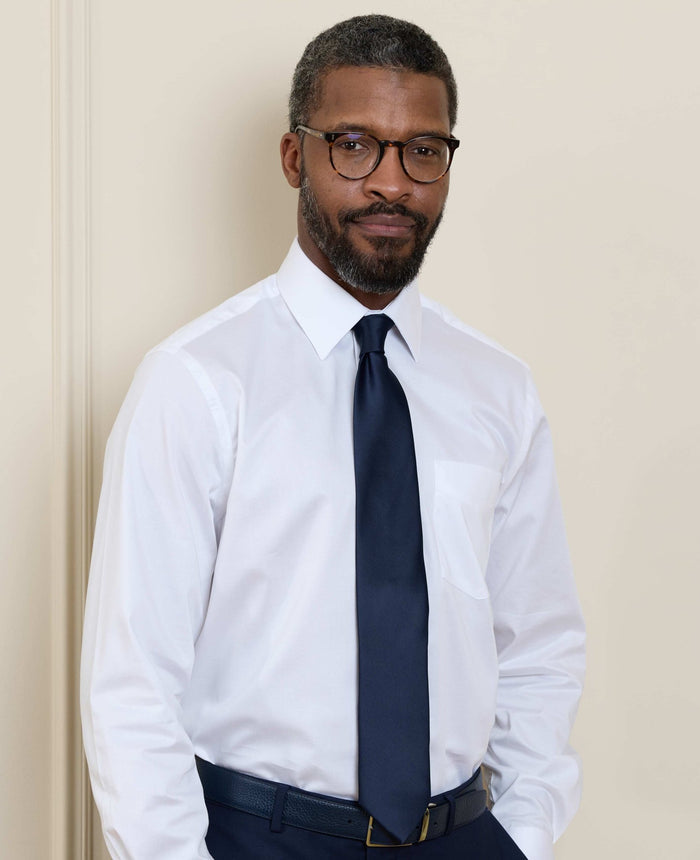 Men's Navy Fine Twill Silk Tie model shot