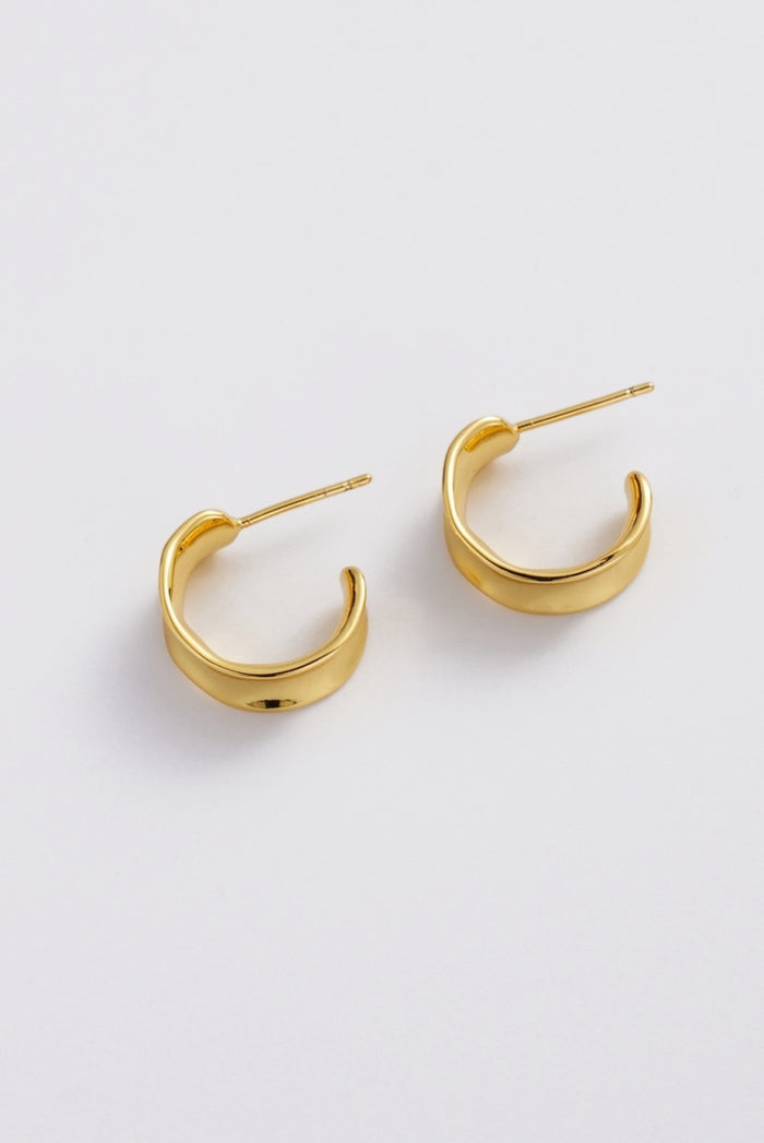 Zafino Women's Gold Nina Sculptural Hoop | Gretel Lane